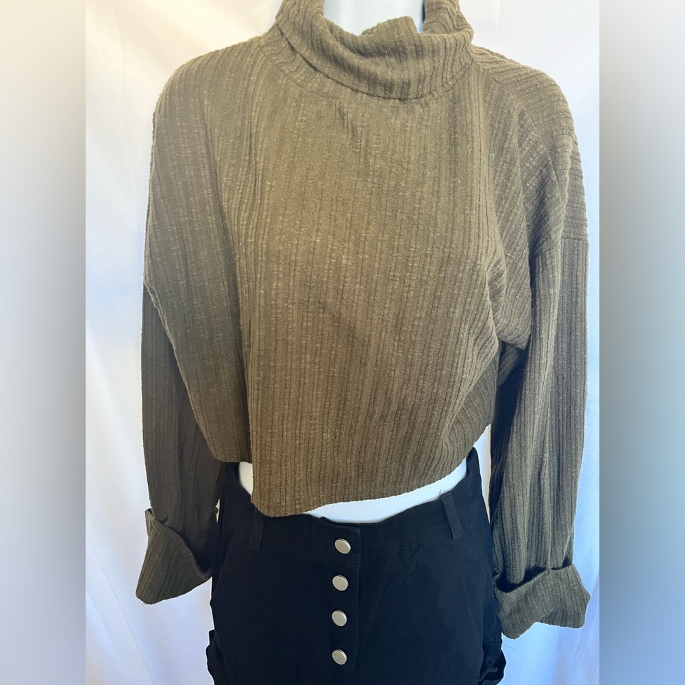 Olive Green Cropped Sweater